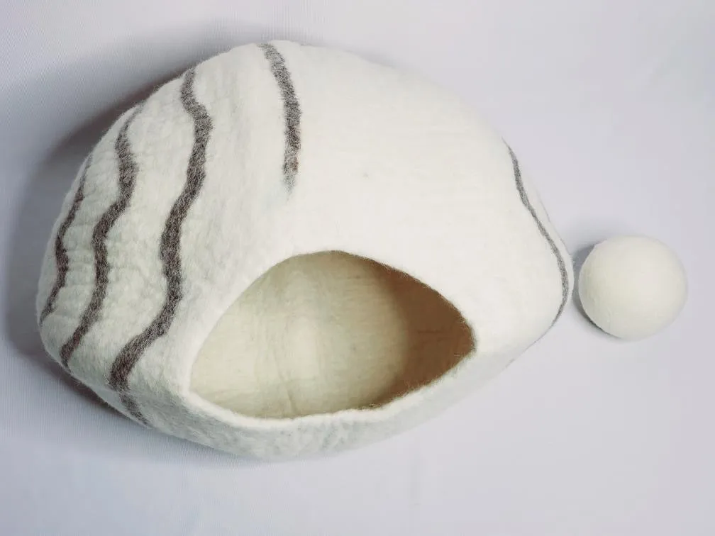 Wool Cat House