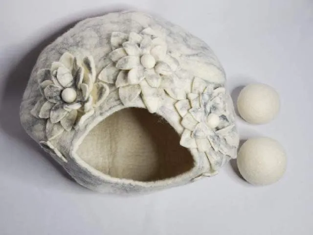 Wool Cat House